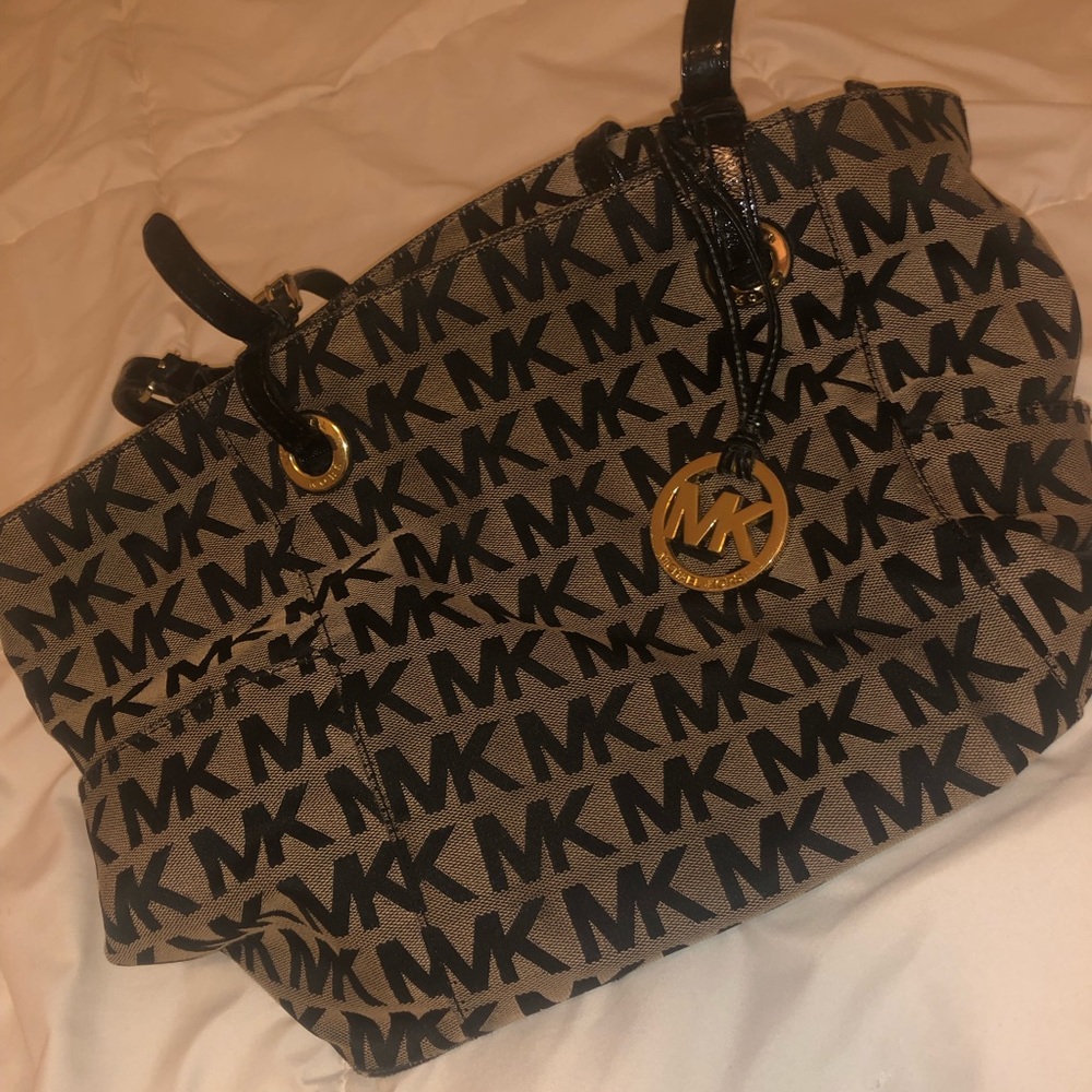 Michael Kors tote